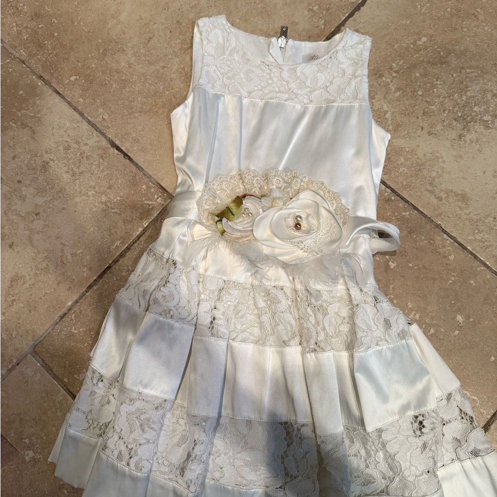 Elegant White Lace Kids Dress